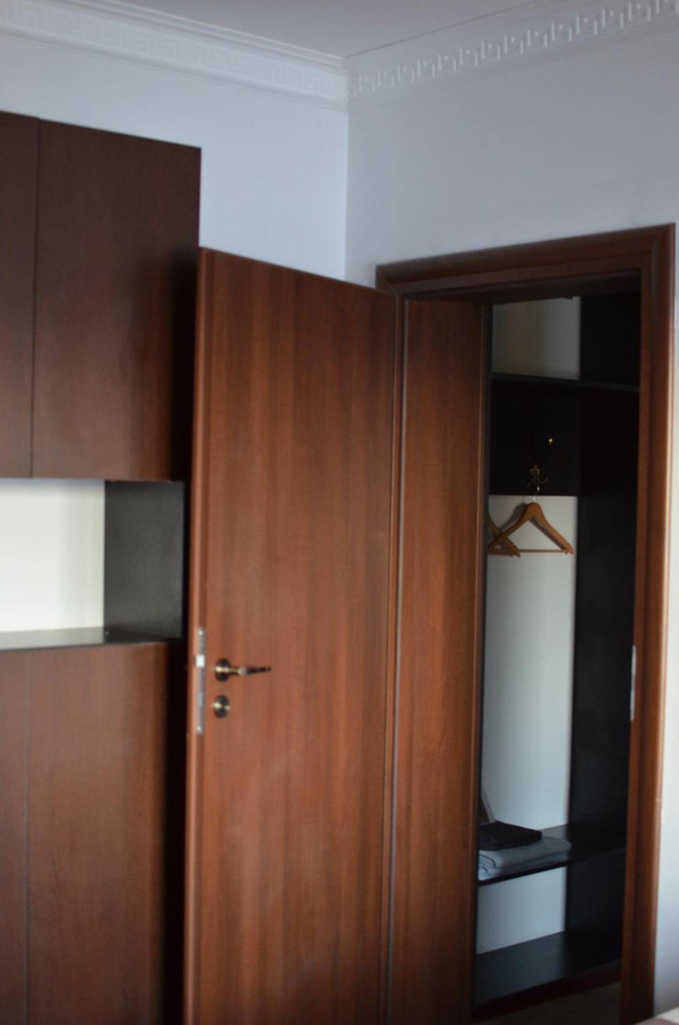 Bragadiru Vila Cu Trandafiri Cozy Apartments 2 Camere מראה חיצוני תמונה